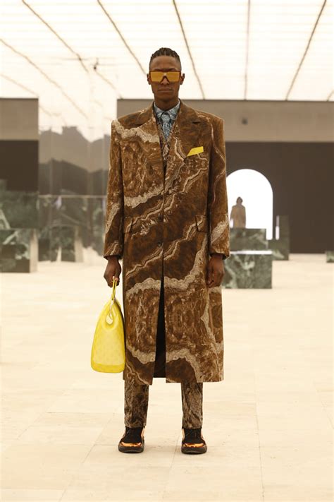 Louis Vuitton Fall 2021 Menswear Collection 